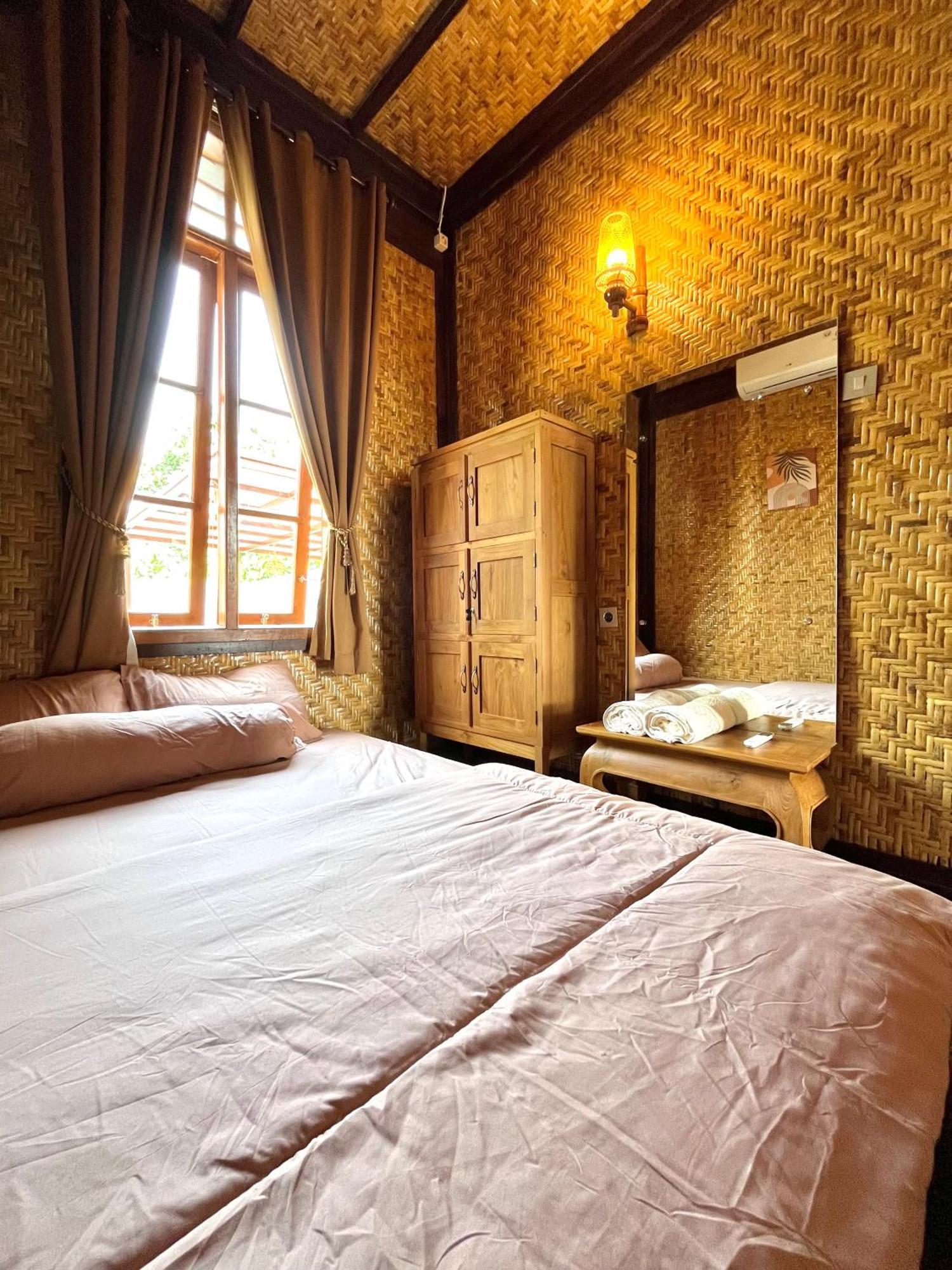 Joglo Homestay Banyuwangi Exterior photo